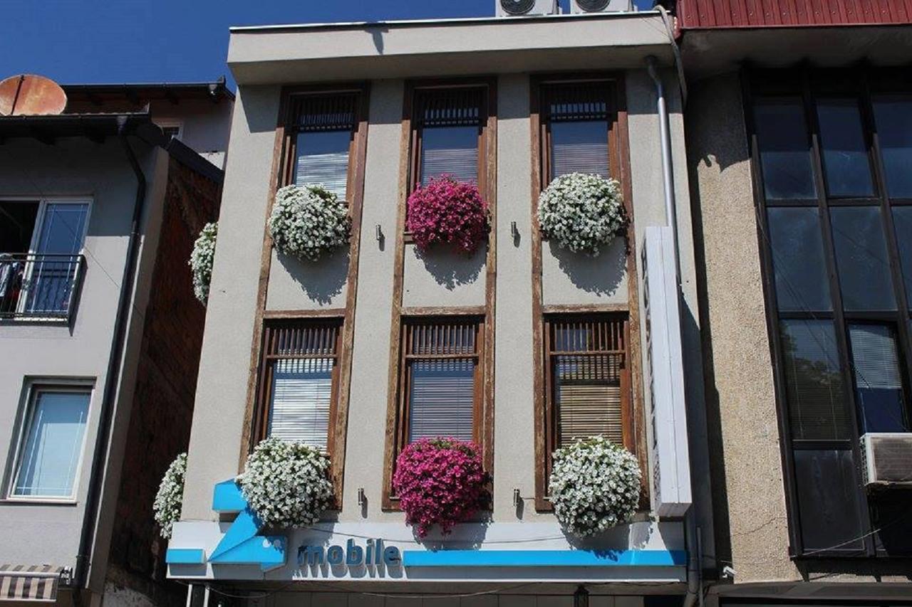 M99 Hostel Prizren Exterior foto